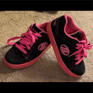 Girls heelys